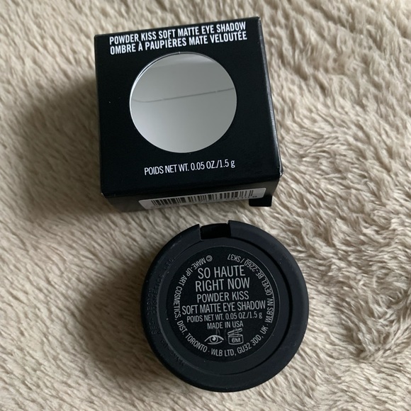 Mac Cosmetics Powder Kiss Eyeshadow in So Haute Right Now BNIB - Picture 11 of 16